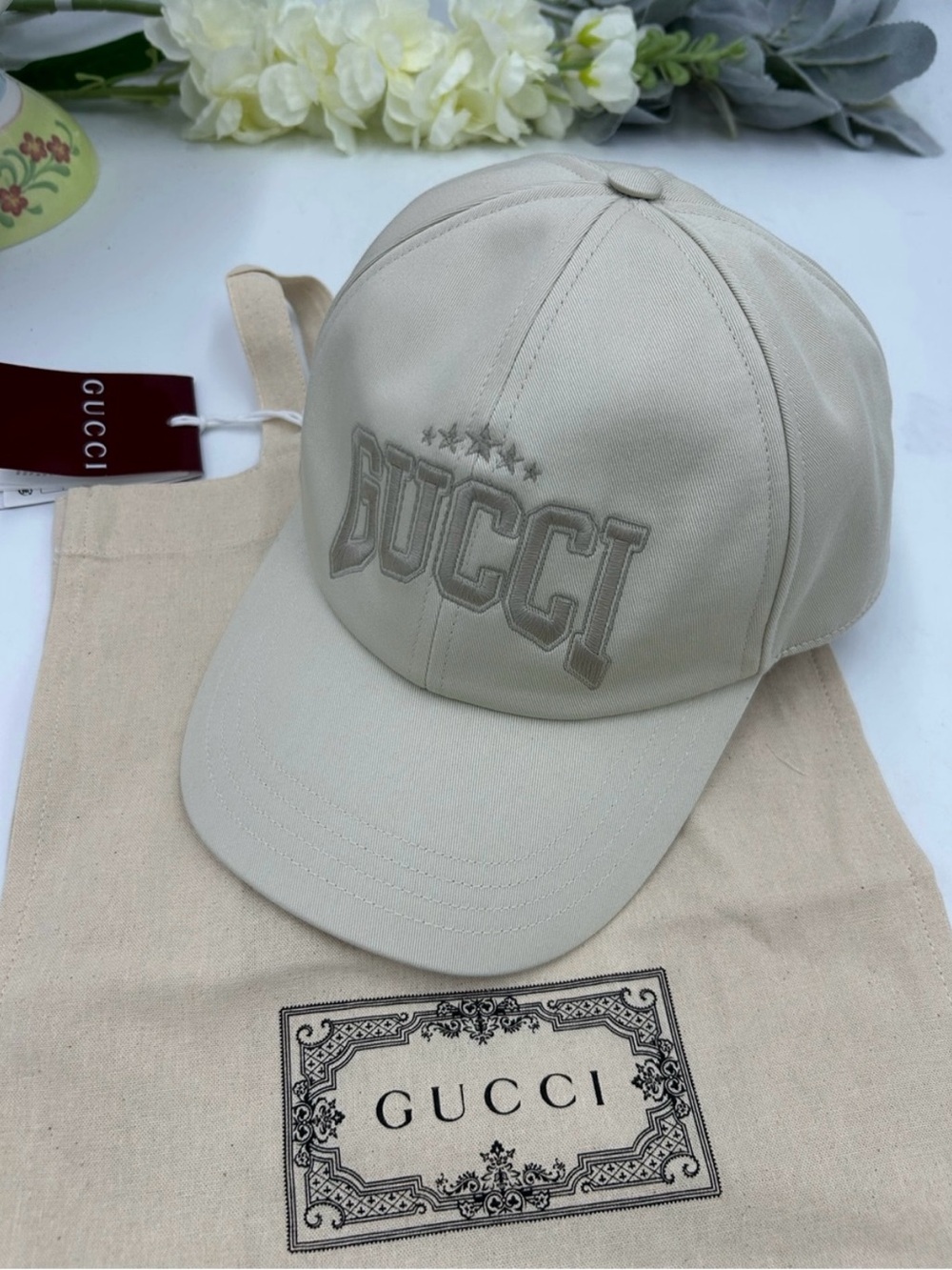 Unisex Gucci cotton embroidered logo baseball cap size medium adjustable